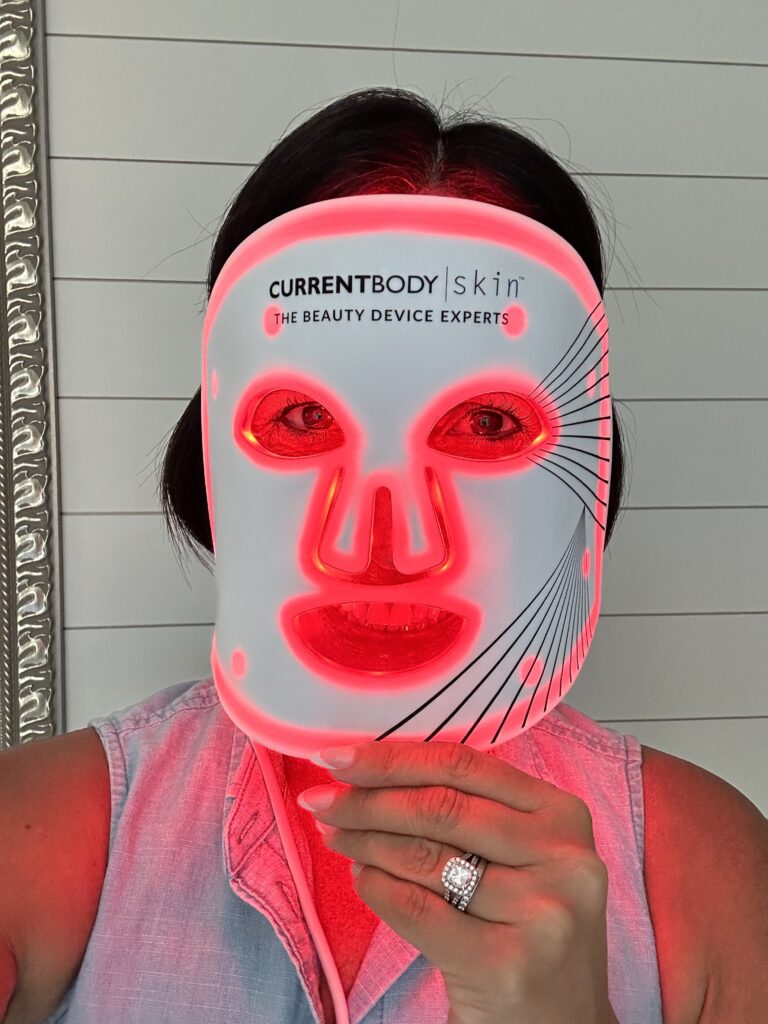 LED light therapy mask